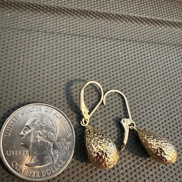 14K Gold Teardrop Fishhook Earrings Hammered - Picture 3 of 3